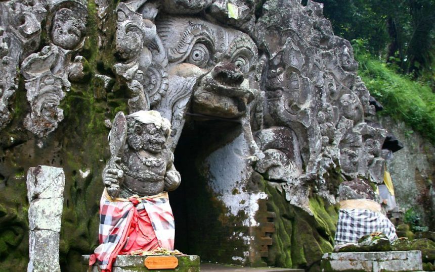goa gajah bali