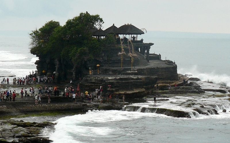 tanah lot bali