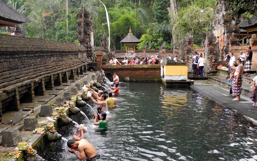 sources sacrées de tirta empul bali
