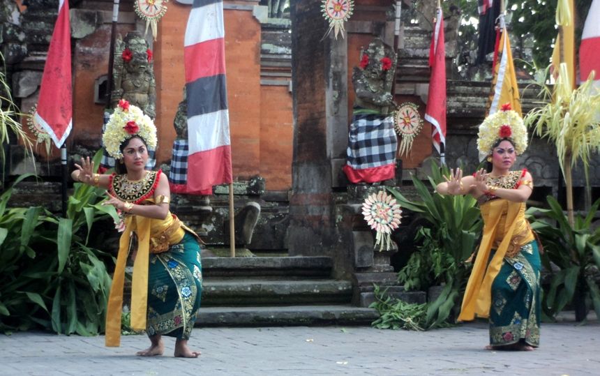 danses balinaises